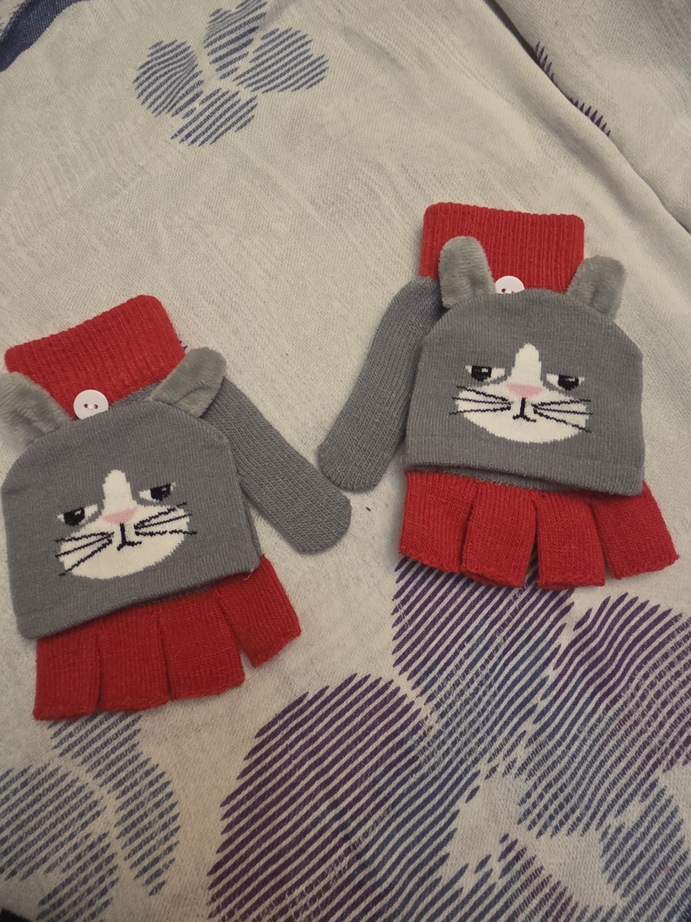 Kids Red & Gray Cat Convertible Mittens